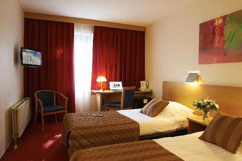 Bastion Hotel Haarlem Velsen Сантпоорт-Ноорд Экстерьер фото